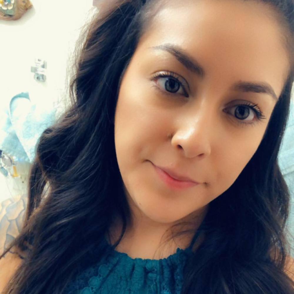 Meet your Posher, Denise